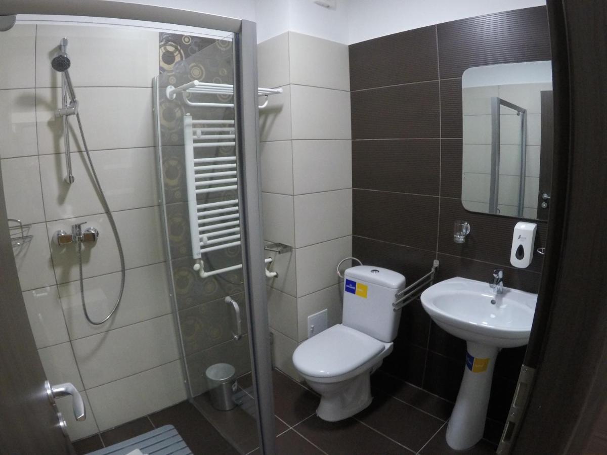 Hb Brilliant Hotel Braşov Eksteriør billede